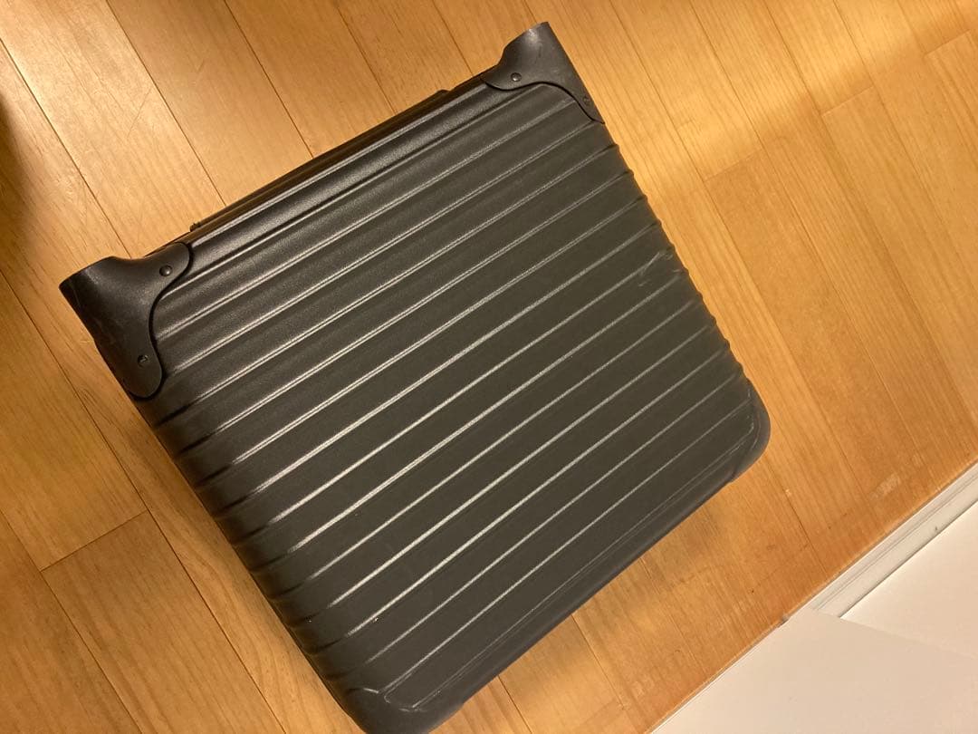 RIMOWAリモワ サルサ機内持込み23Lマットブラック2輪TSAロック