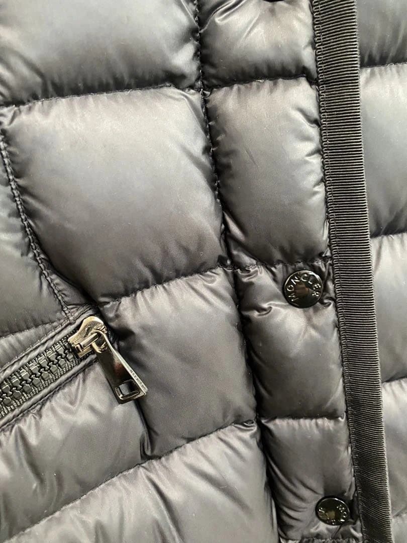 モンクレール　エルミンヌ