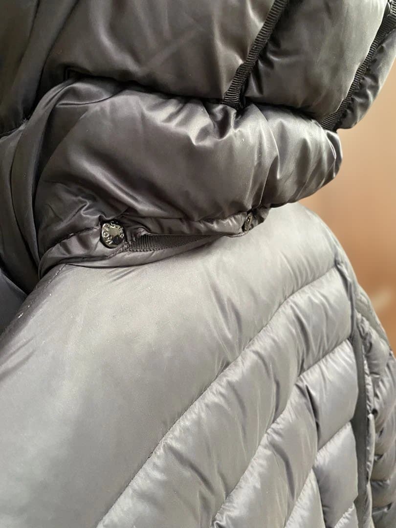 モンクレール　エルミンヌ