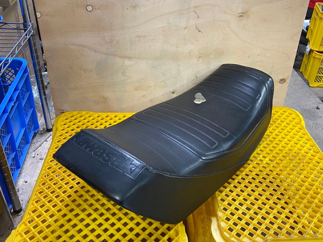 Z400GP ジュリアーリ　シート　カワサキ　中古品