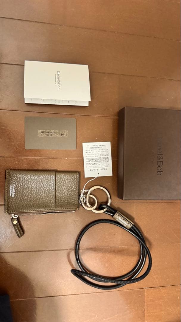 【箱付き新品未詳】Daniel&Bobダニエル&ボブWALLETネックウォレット