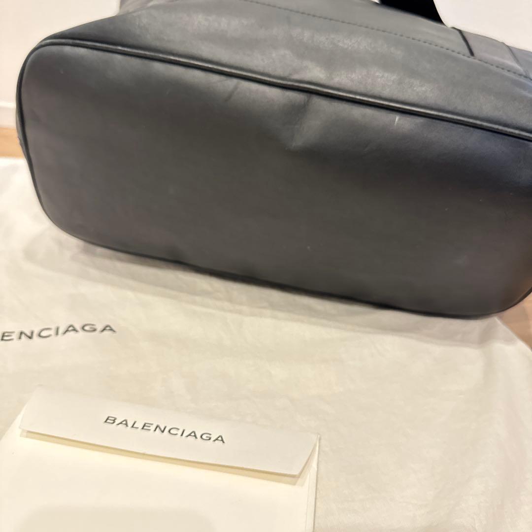 バレンシアガ オールレザートートバッグ 阪急梅田購入