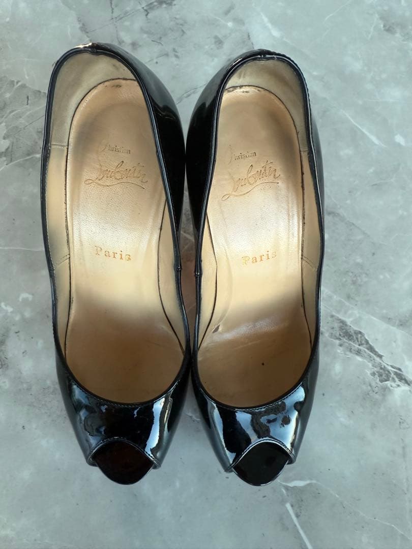 断捨離中です様ルブタンヒール　23cm クリスチャンルブタン箱付き