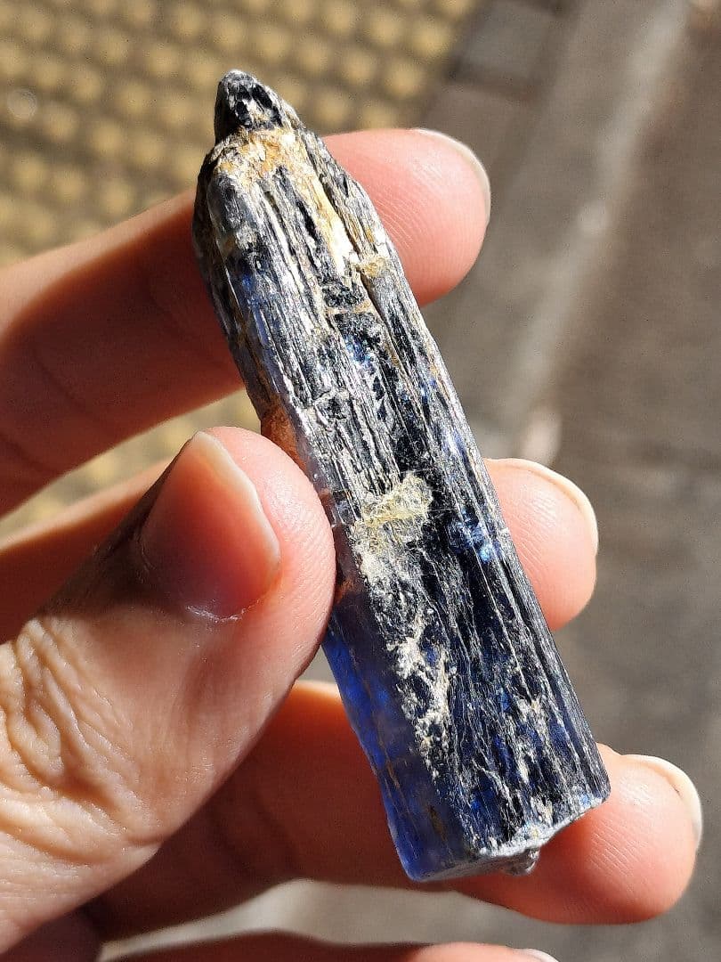 【早いもの勝ち超特価】ヒマラヤカイヤナイト原石