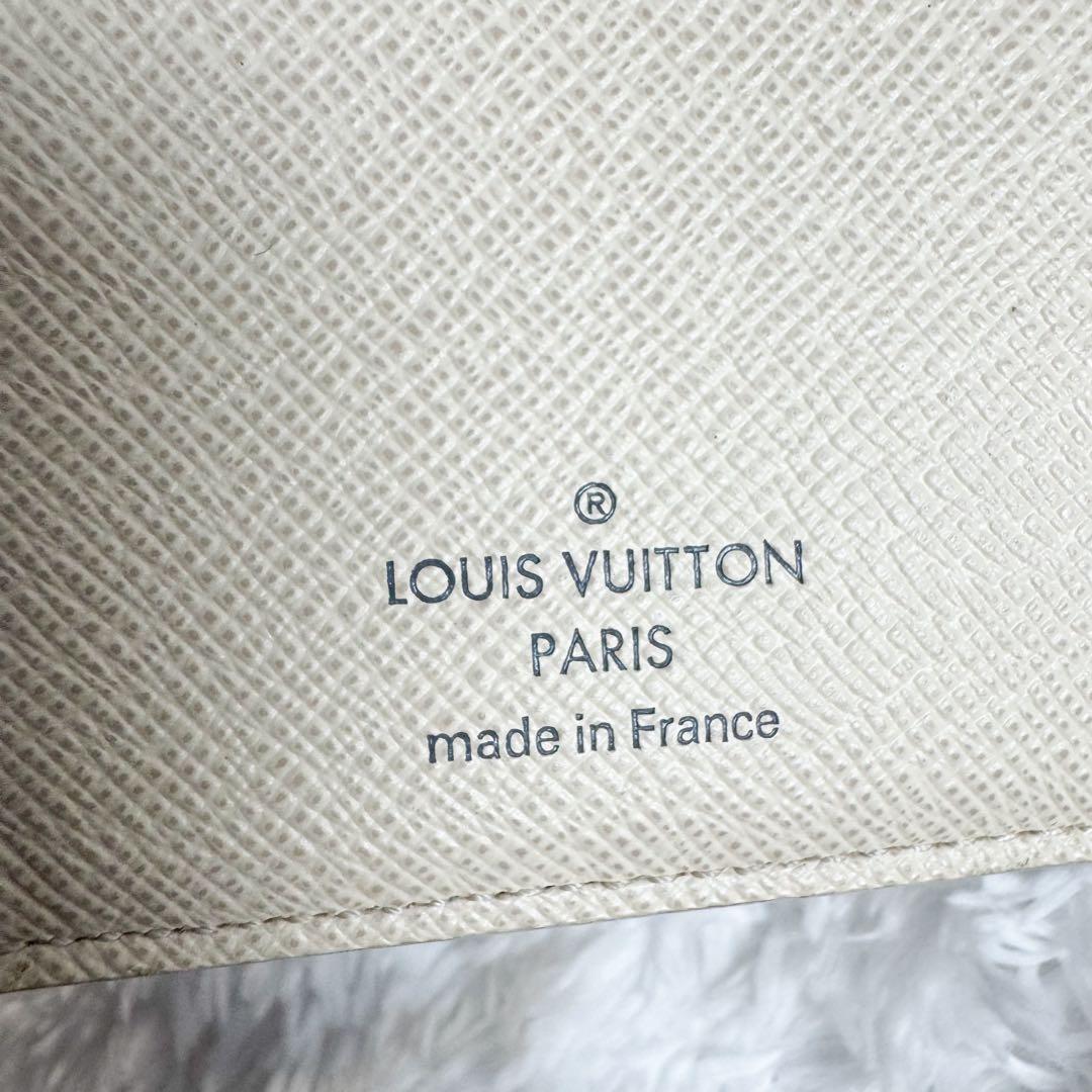 ルイヴィトン ダミエアズール ポルトフォイユ ジョイ 3つ折り財布 白