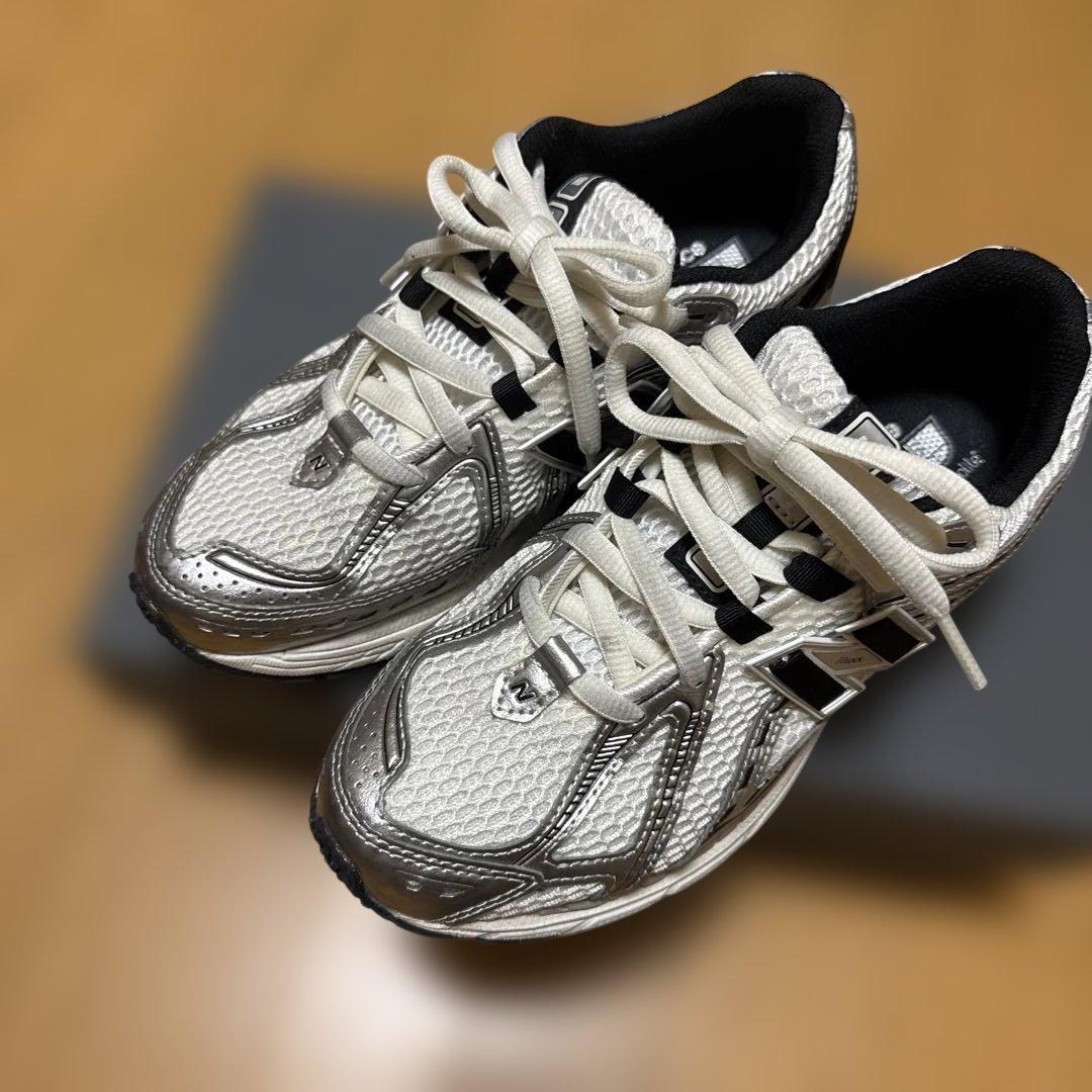 ニューバランス M1906RER