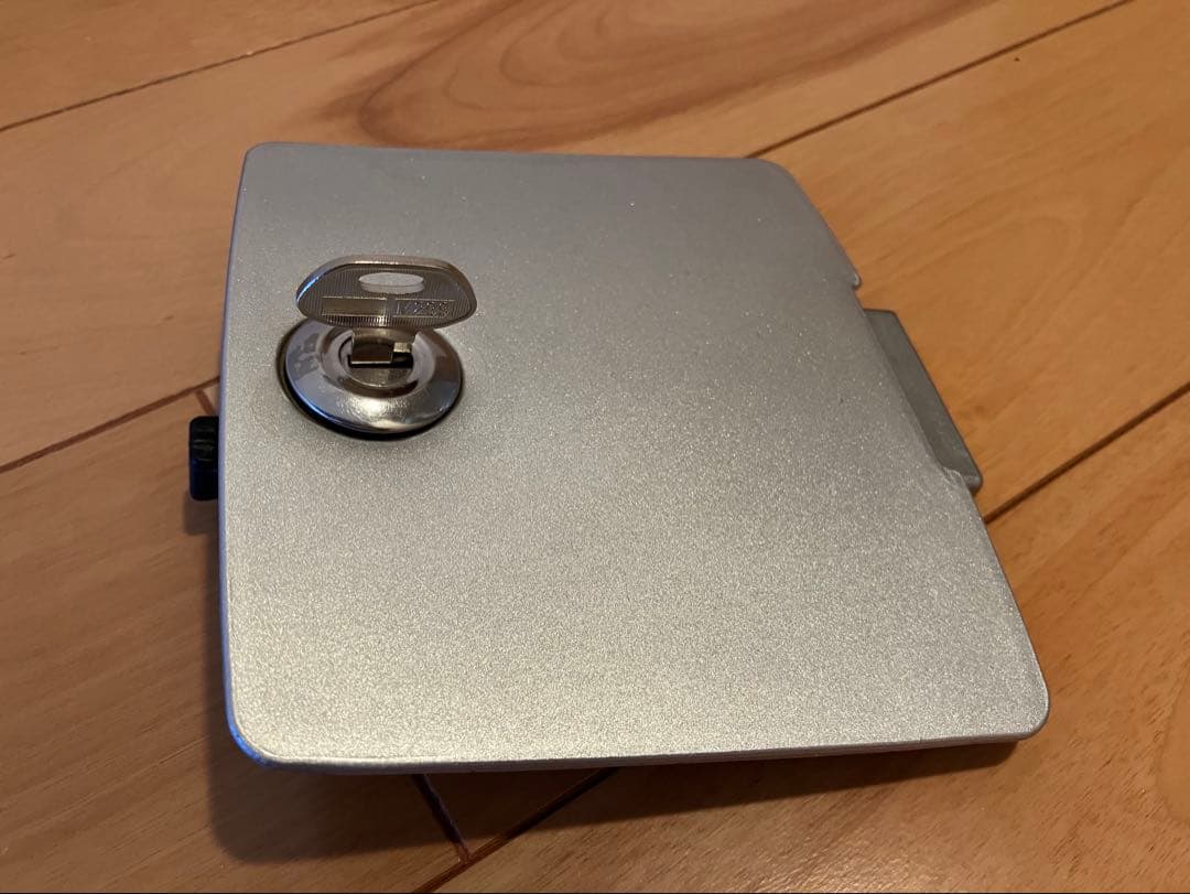 HONDA CB250RS-Z 純正テールカウル カギ付き　フタ取り外し可能