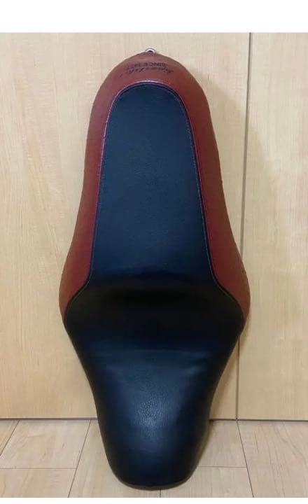 ハーレースポーツスター04年以降シート