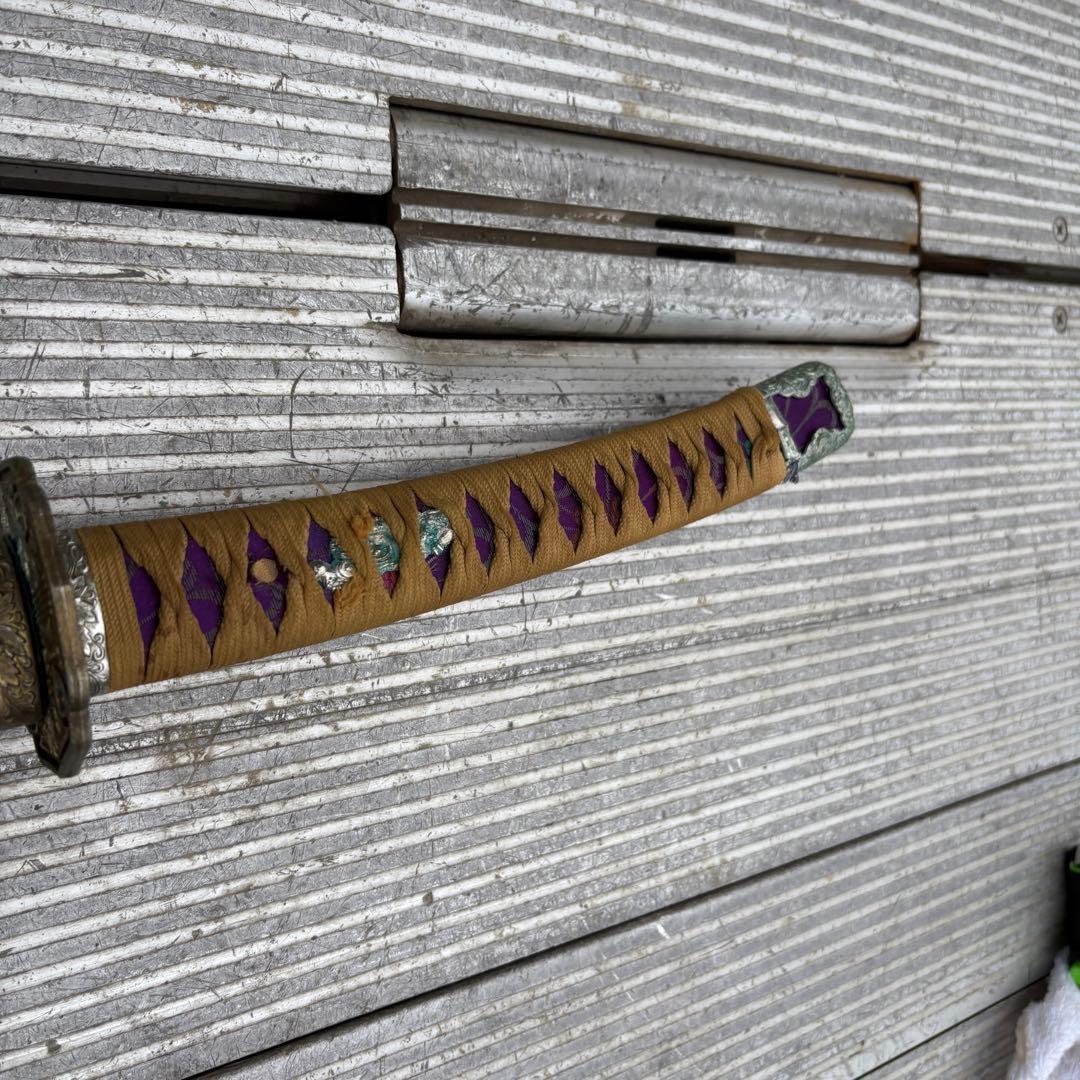 金属製 模造刀 陣太刀 龍紋彫 鯉金具