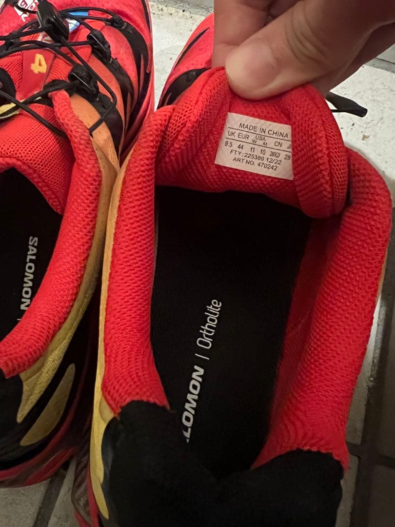 SALOMON XT-4 スニーカー レッド