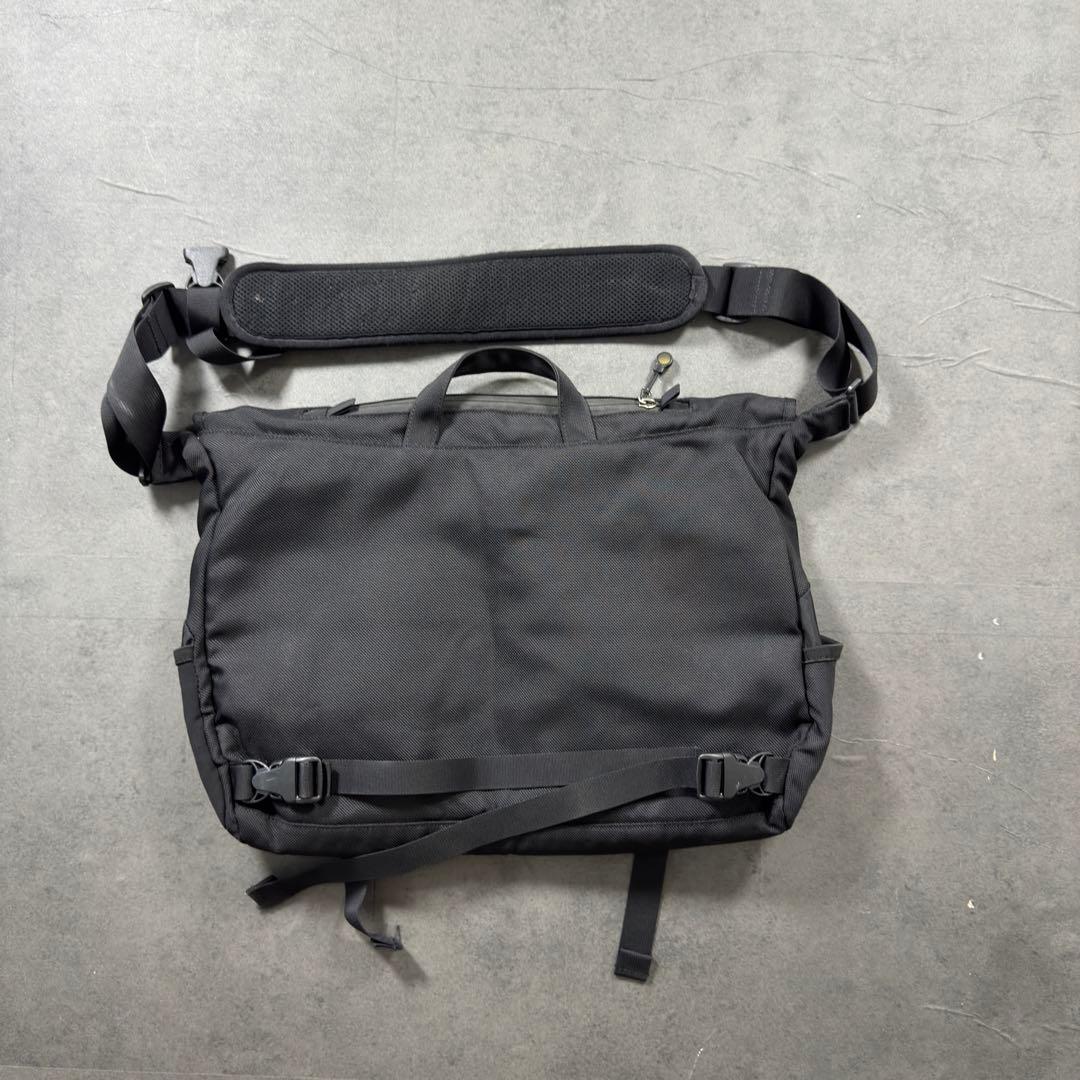 patagonia Half Mass ハーフマスメッセンジャーバッグ 黒 古着