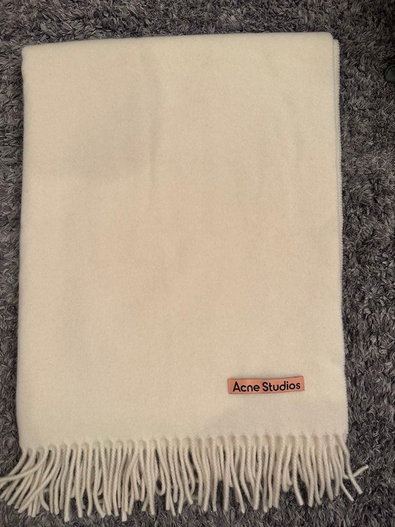 HaL. 　Acne Studios woolマフラー