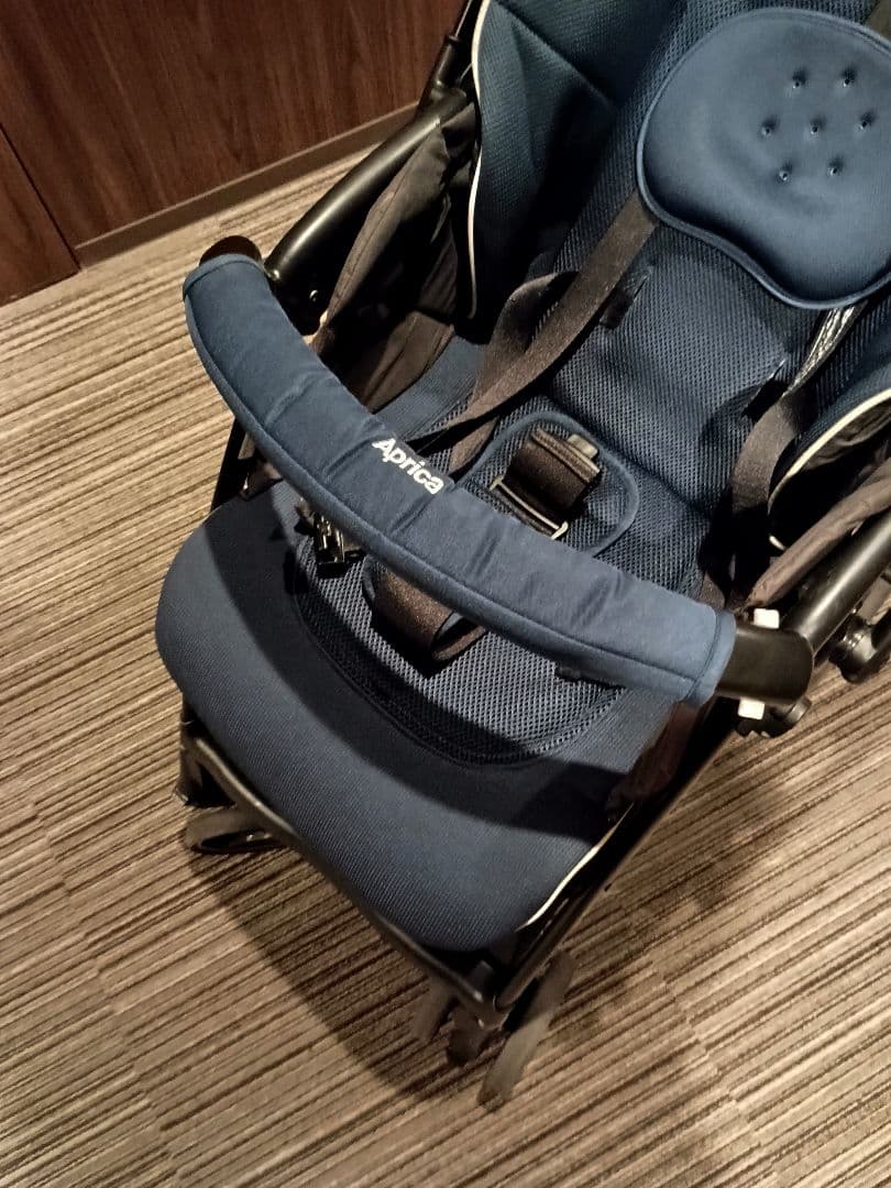 【中古良品】アップリカ A型ベビーカー ラクーナ クッション AD ネイビー