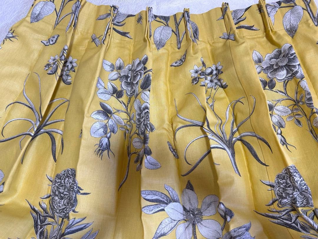 エッチング&ローズ　サンダーソン　カーテン