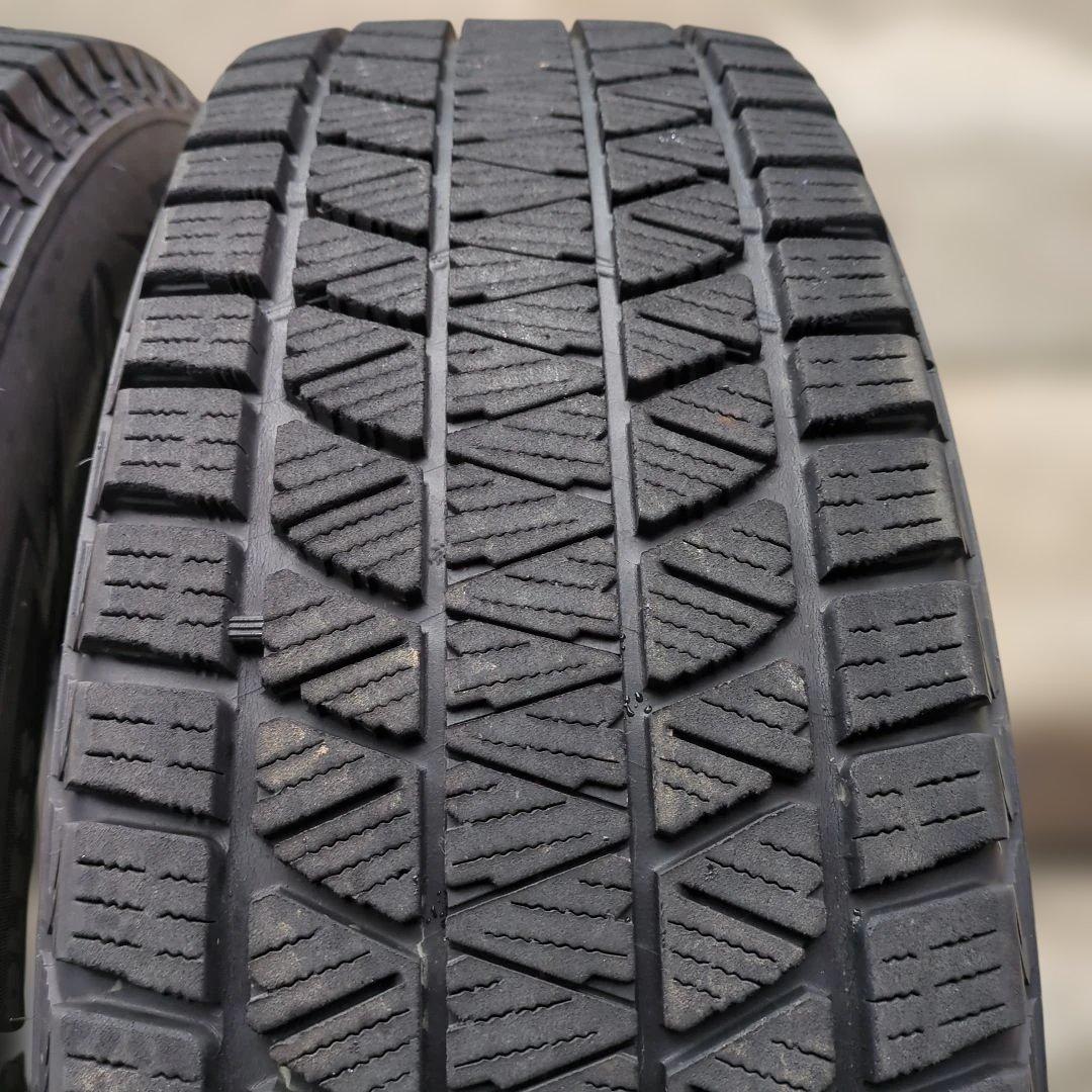 215/70R16 送料込み 2本 BLIZZAK DM-V3