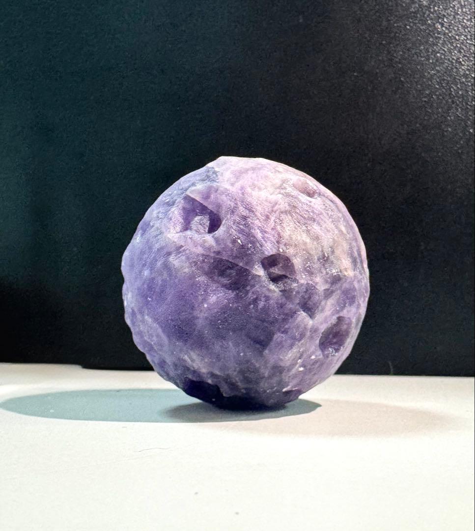 アメジストのクレーター　球体置物　月と星の台付　アメジスト　浄化　天然石　癒し
