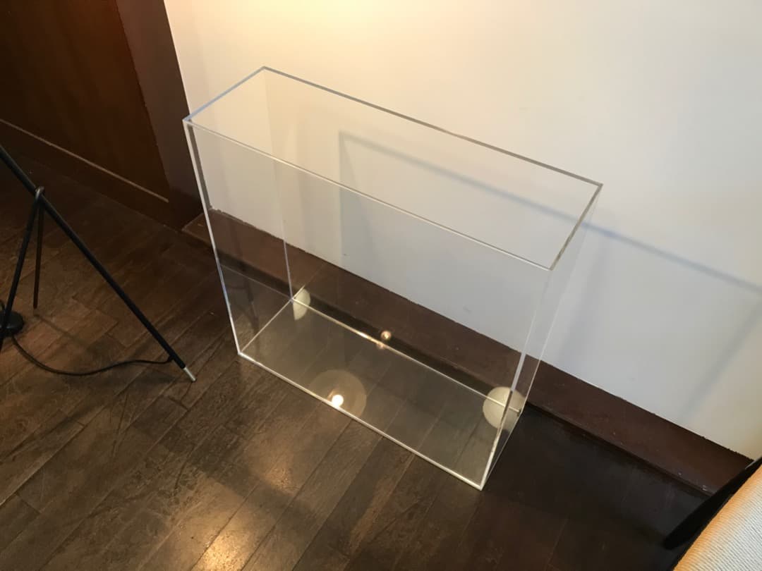 【新品未使用】大型アクリルケース 「幅60cm×奥行20cm×高さ60cm」