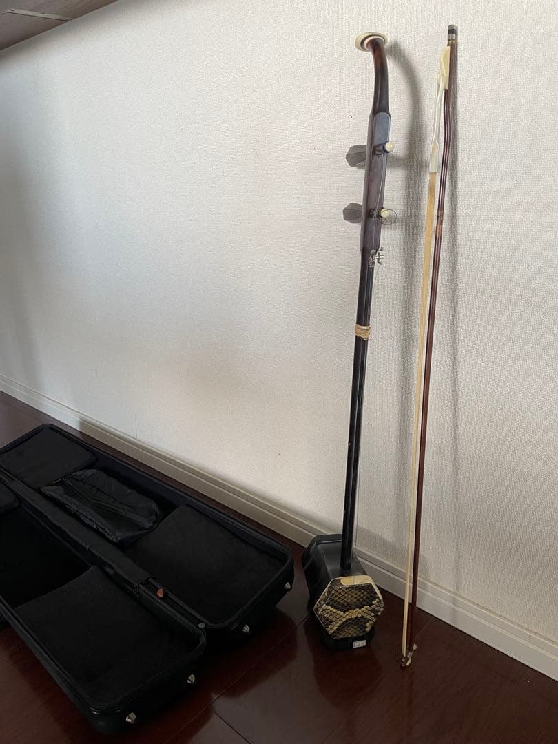 T*s様 二胡 六角形 蛇皮ボディ ケース付き