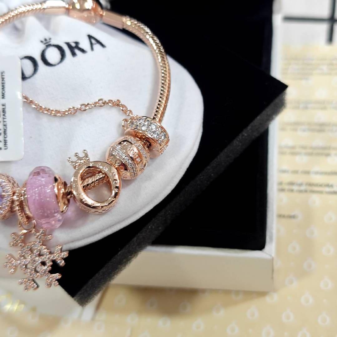 Pandora ローズゴールド ビーズブレスレット スノーフレークチャーム付き/