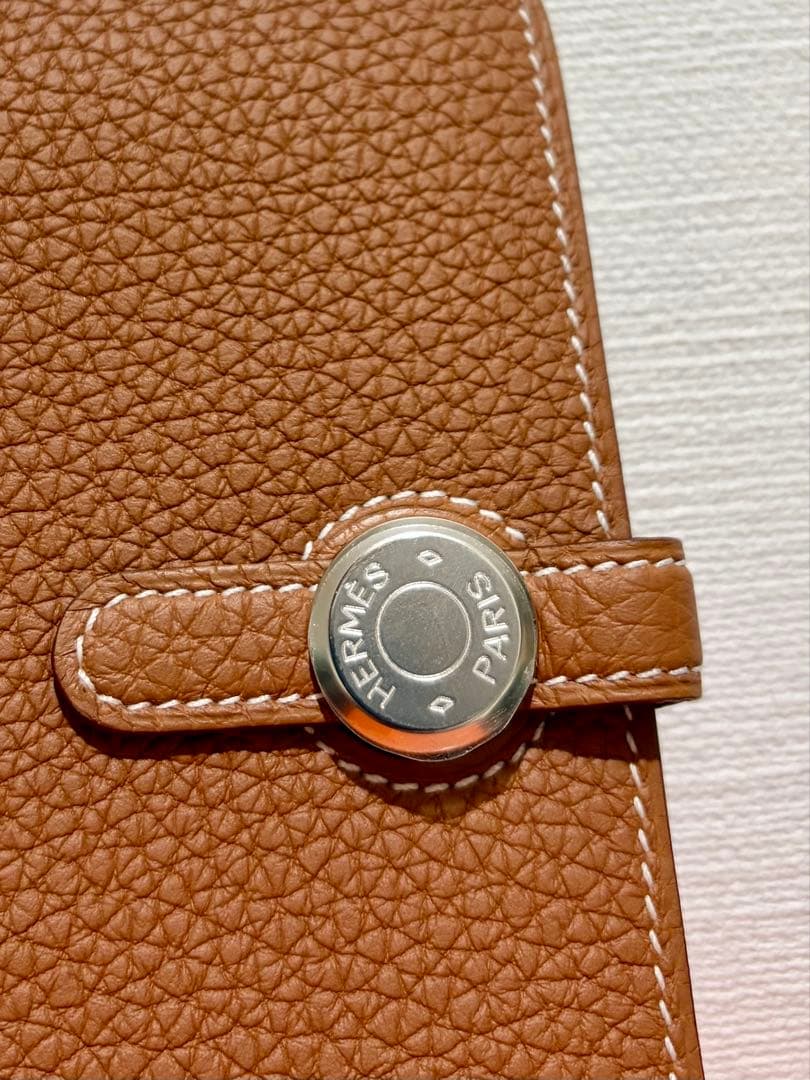 エルメス　ドゴンコンパクト　完全新品未使用　ゴールド
