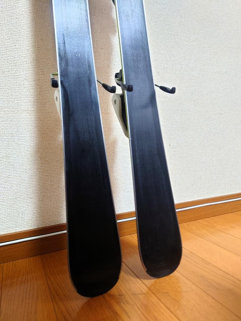 みみ　HEAD スキー板 117㎝ ストック90cm 2点セット