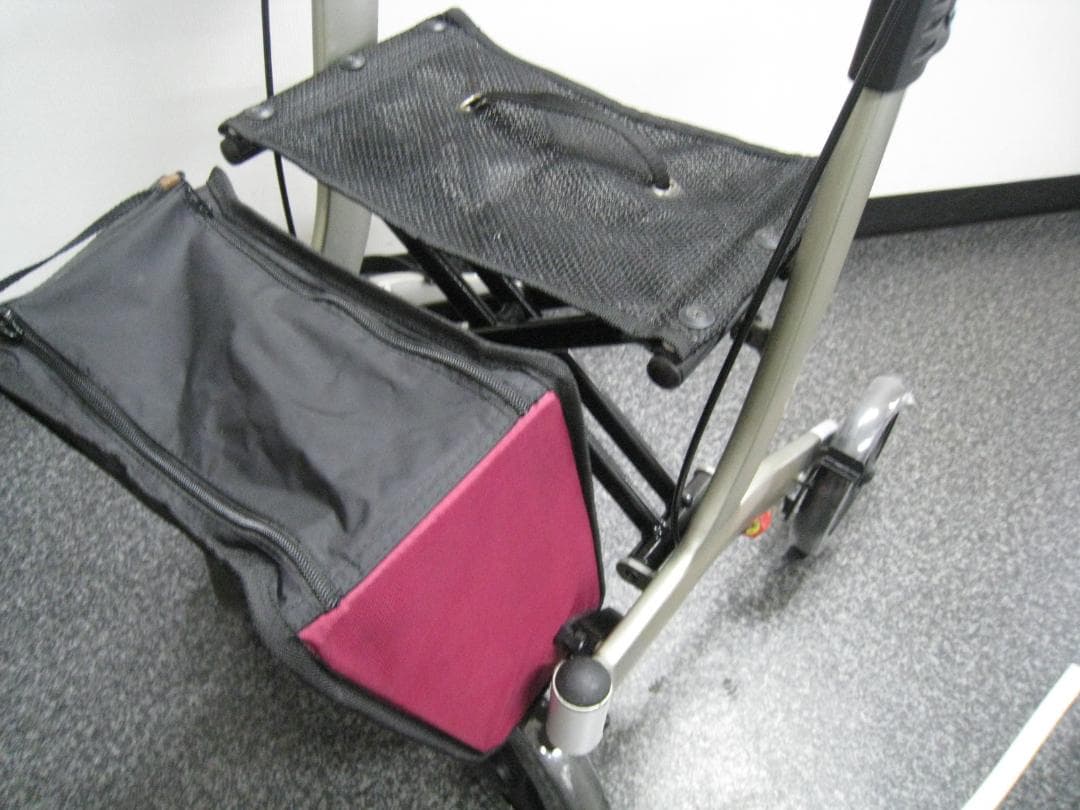 介護用品 歩行車 リトルターン ハイタイプ アロン化成 安寿 リハビリ ③