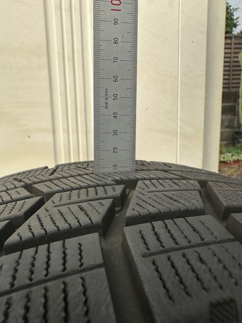ヨコハマ スタッドレスタイヤ 15インチ 4本セット　195/65R15