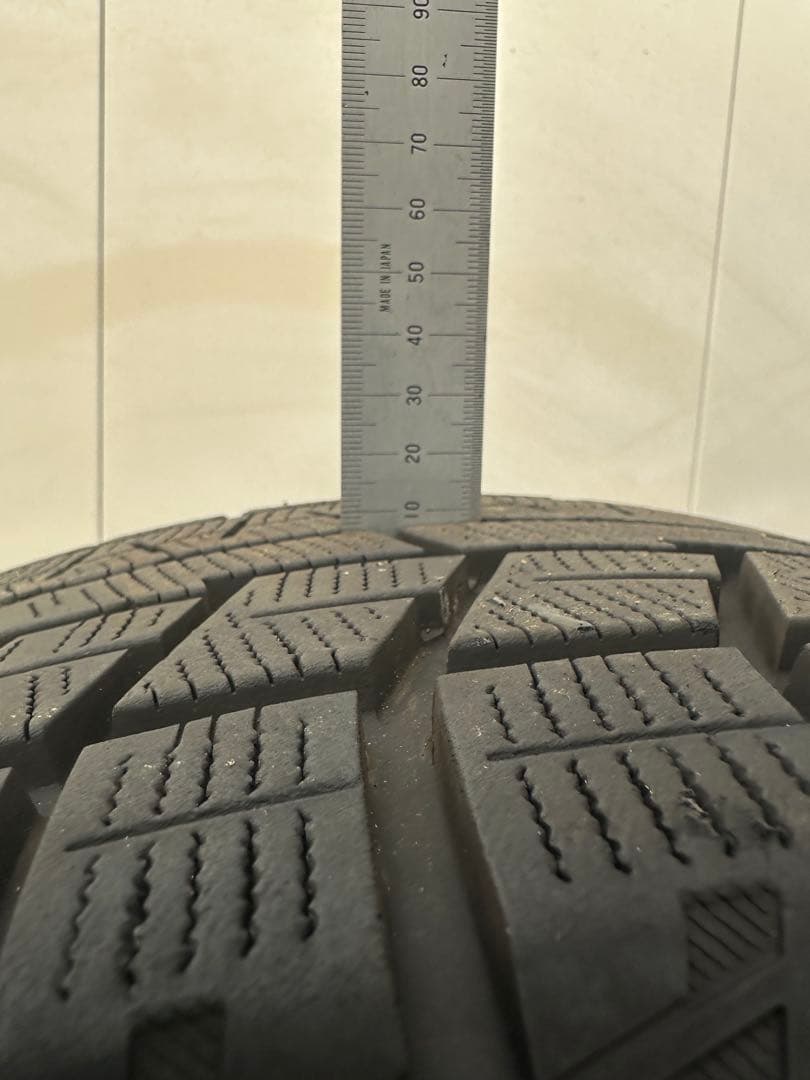 ヨコハマ スタッドレスタイヤ 15インチ 4本セット　195/65R15