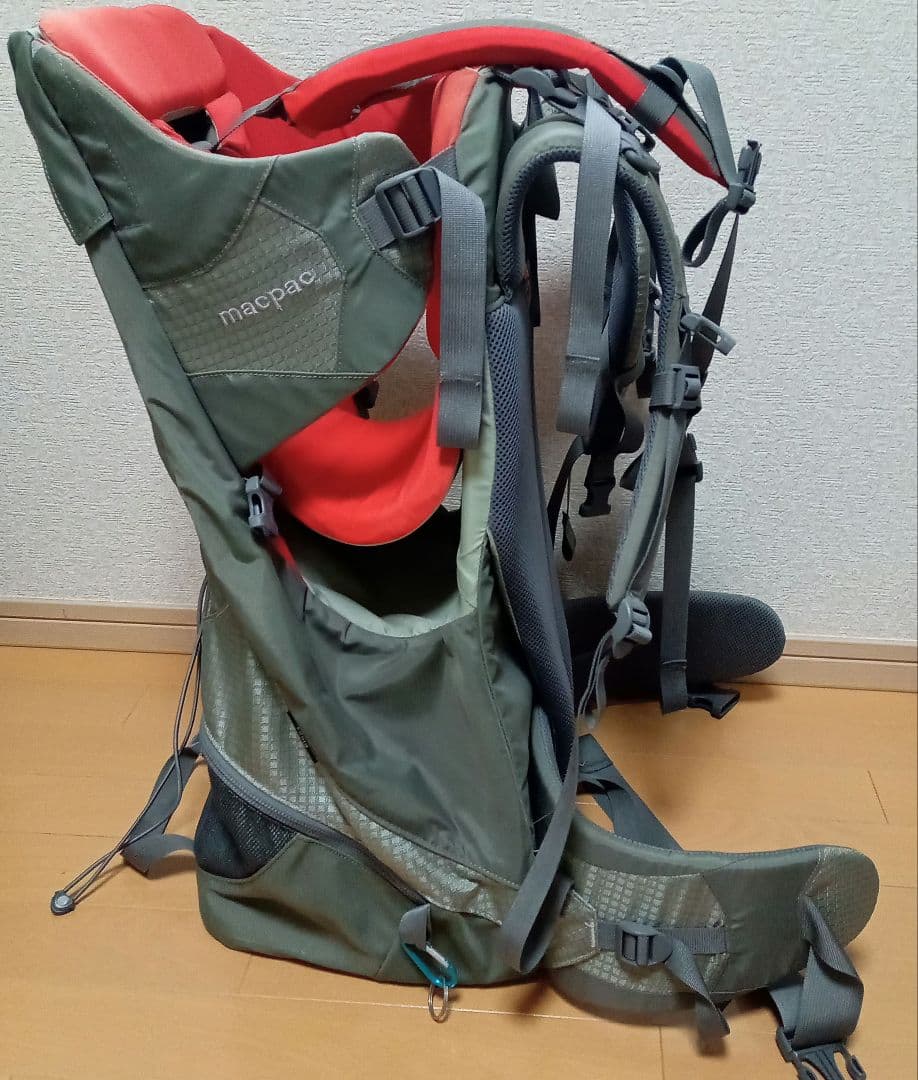 ベビーキャリア　macpac ハイキング用バックパック オリーブグリーン