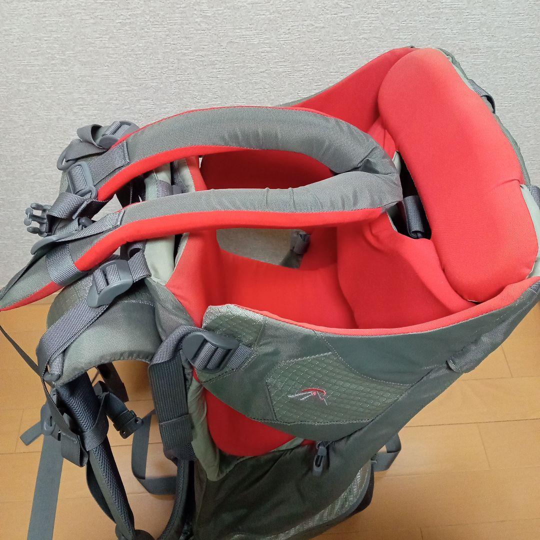 ベビーキャリア　macpac ハイキング用バックパック オリーブグリーン