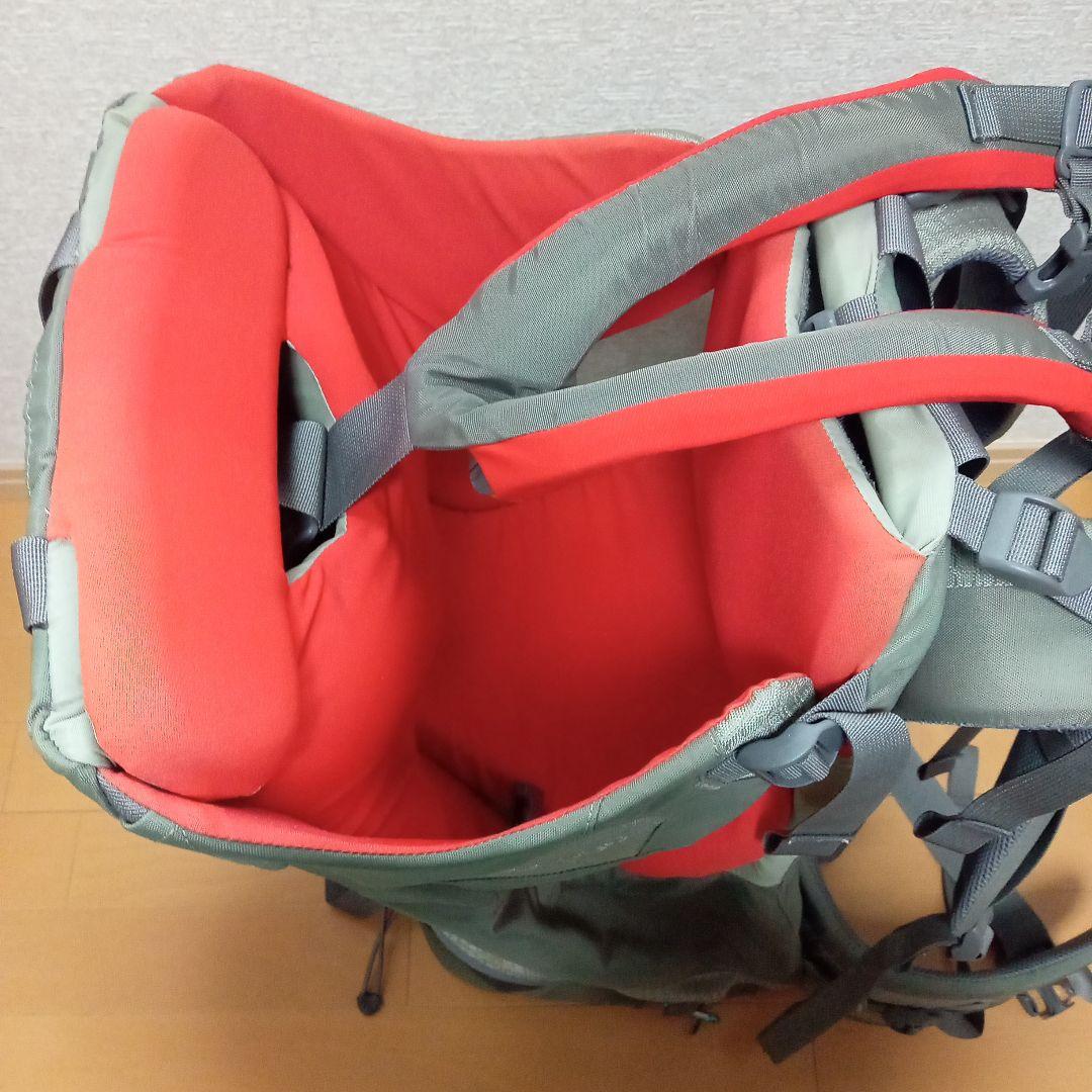 ベビーキャリア　macpac ハイキング用バックパック オリーブグリーン