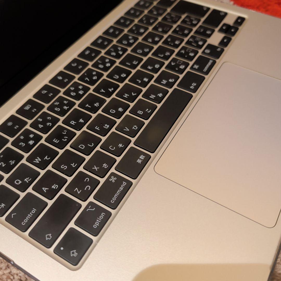 MacBook Air M2 スターライト 13.6インチ 8GB 256GB