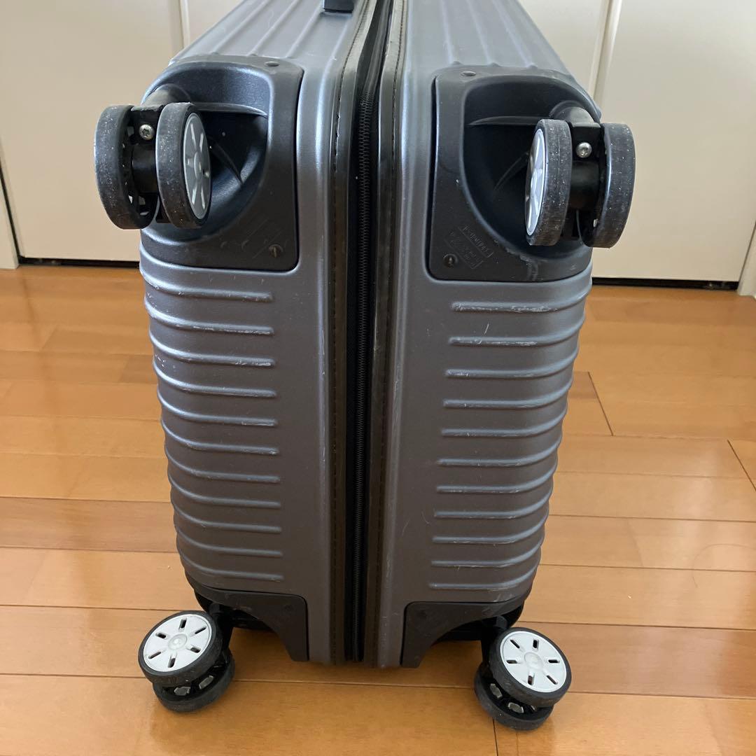 リモワ　スーツケース　SALSA 86L マットブラック