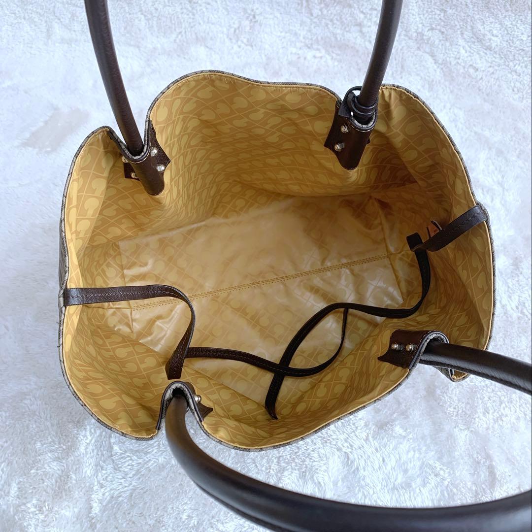 【ジョー】極美品♪ ゲラルディーニ ミレリーゲ レザーハンドルトートバッグ