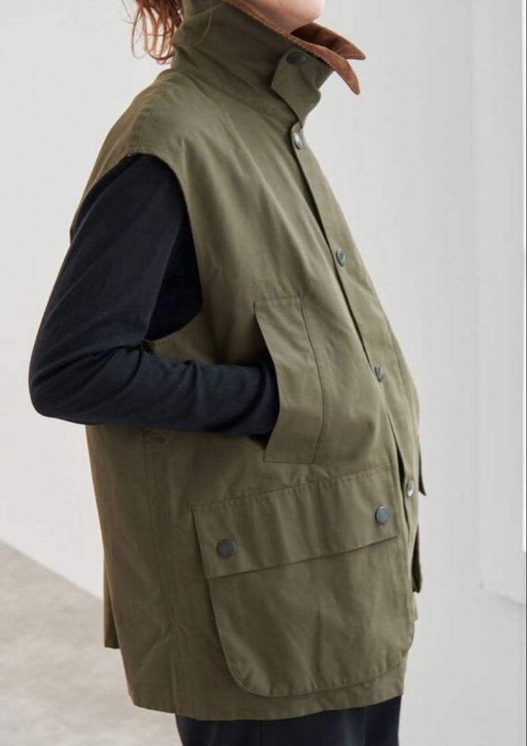 Barbour別注ベスト