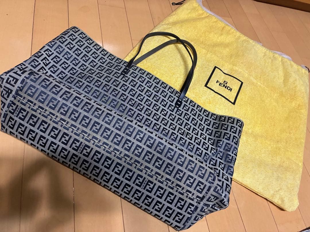⭐︎未使用品⭐︎FENDI ズッキーノ　トートバッグ　キャンバス　肩掛け　保管袋付