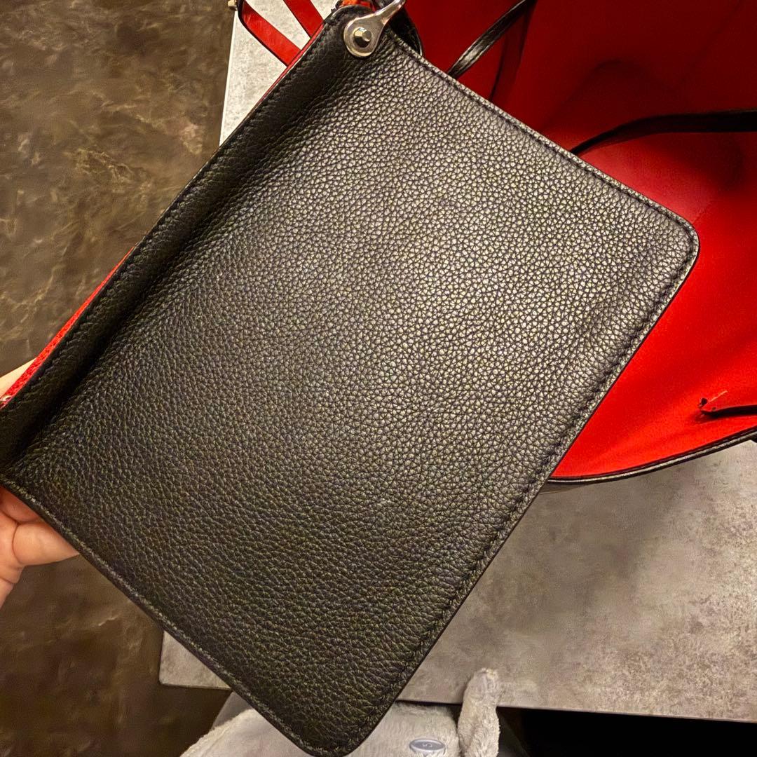 Christian Louboutinトートバッグ アートプリント　持ち手ちぎれ