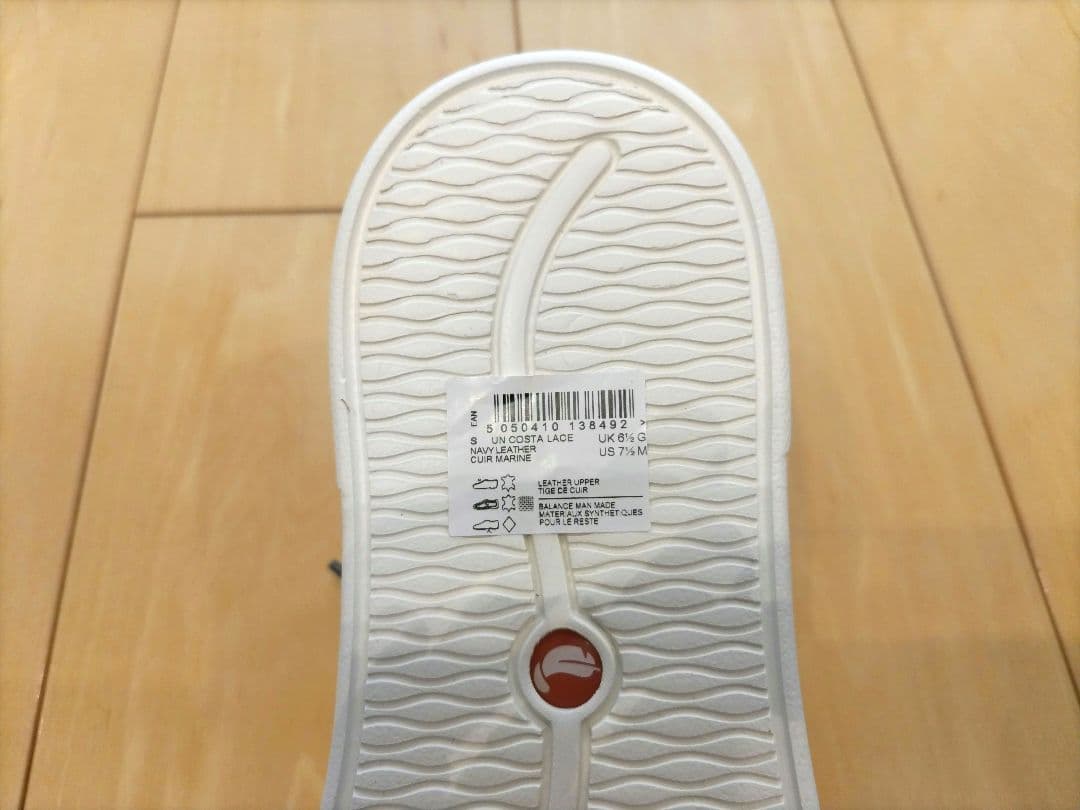 Clarks アンコスタレース (ネイビーレザー)