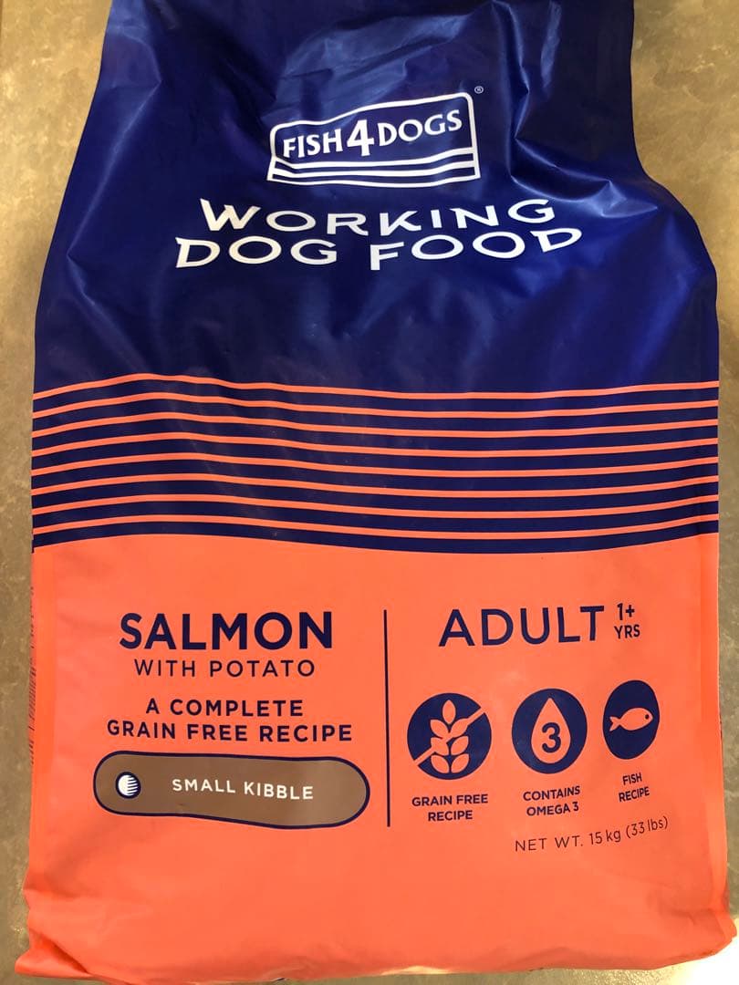 FISH4DOGS サーモン 小粒　15kg