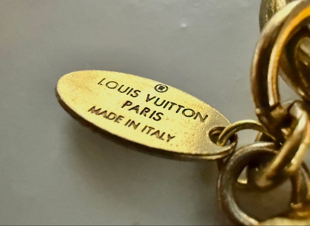 美品✨ louis vuitton ポルトクレ LV ファセット キーホルダー