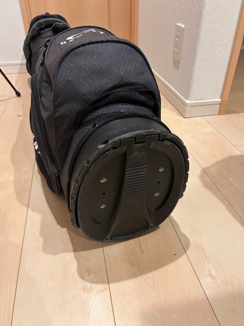 オークリー美品　キャディバッグとセルフスタンドのセット