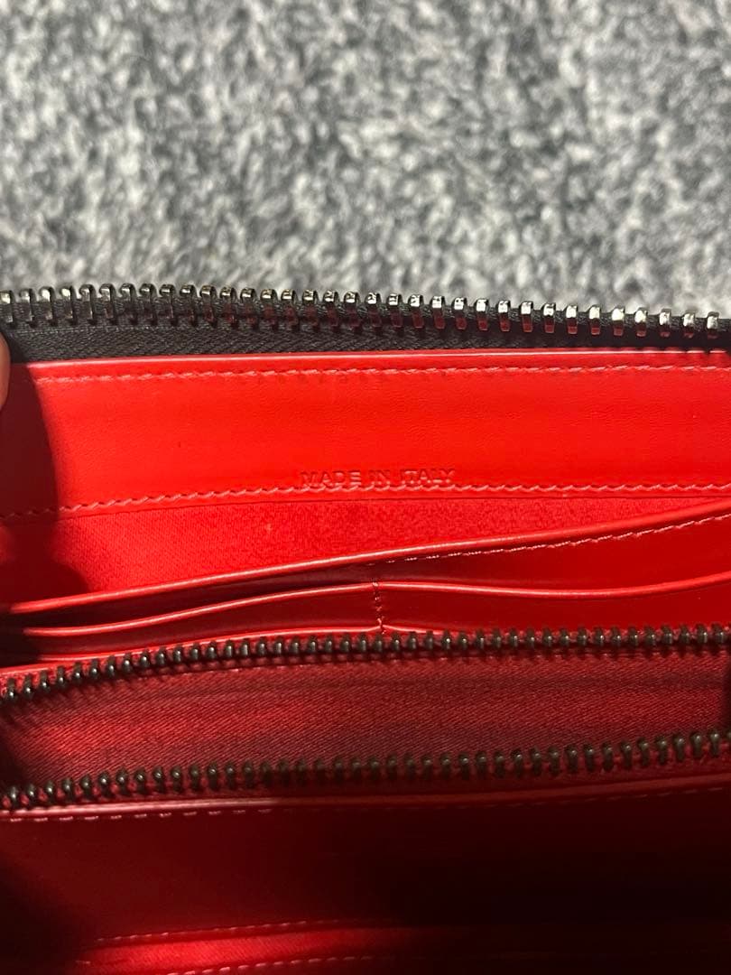 Christian Louboutin ラウンドファスナー 長財布