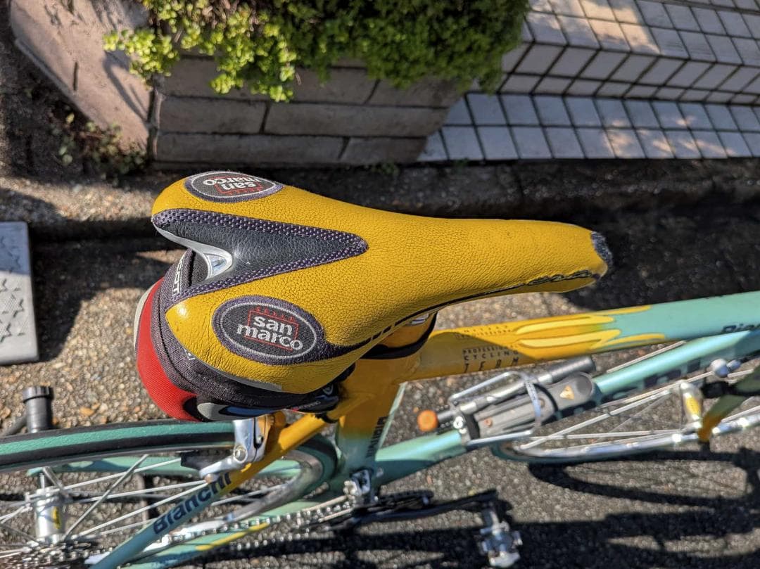 Bianchi ロードバイク 水色とオレンジ