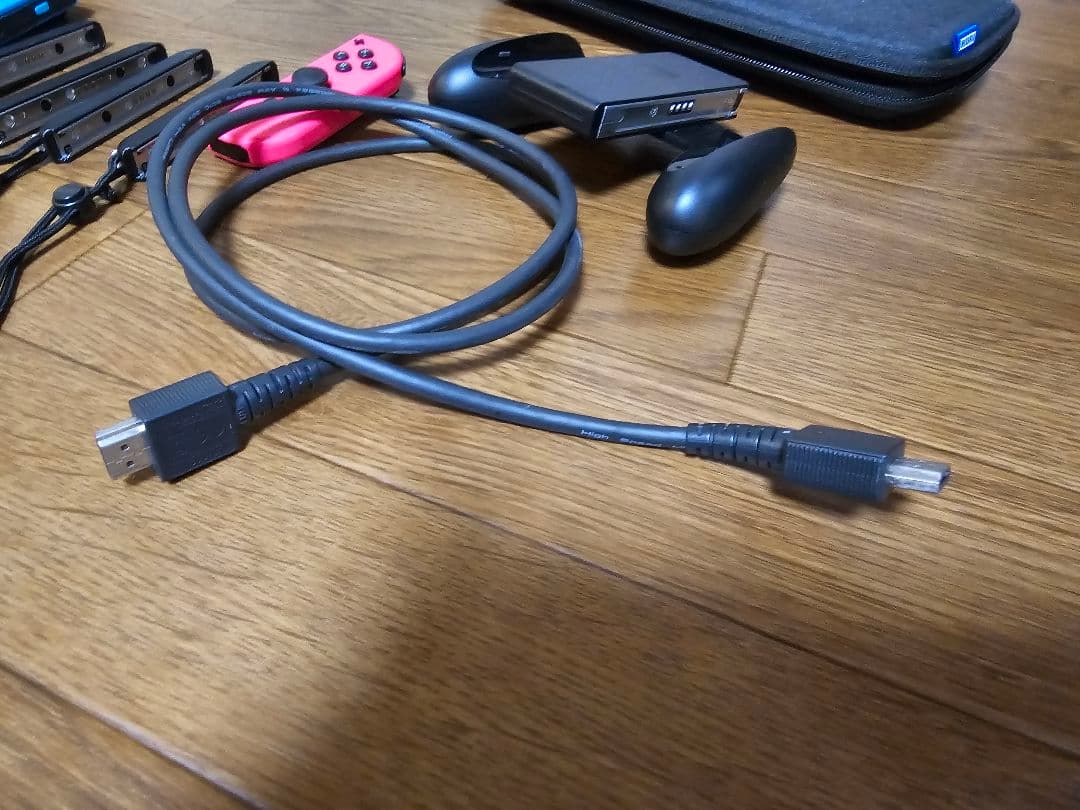 Nintendo Switch 本体 グリーン/レッド