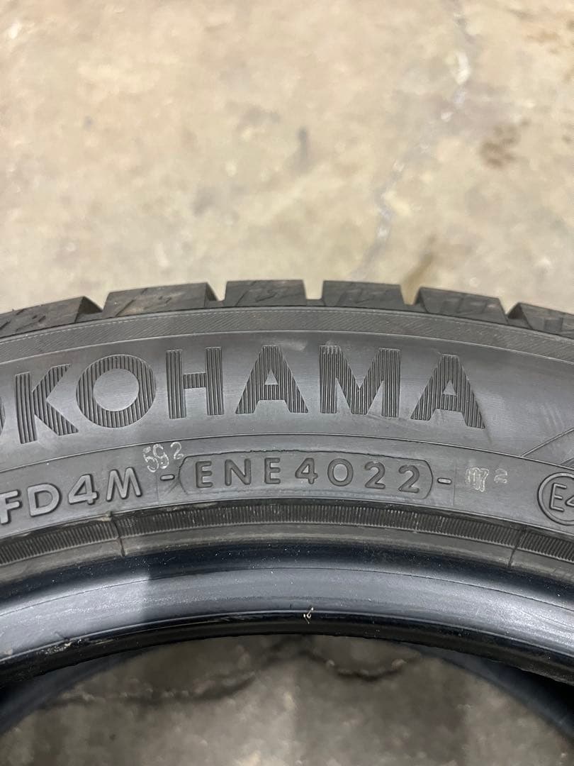 215/50R17 ヨコハマ IG60 2022年製 4本 スタッドレス
