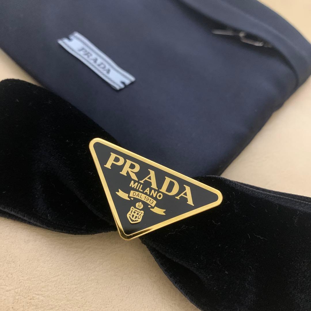 PRADA ベルベット　バレッタ　リボン　ロゴ　髪留め　正規品　専用ポーチ