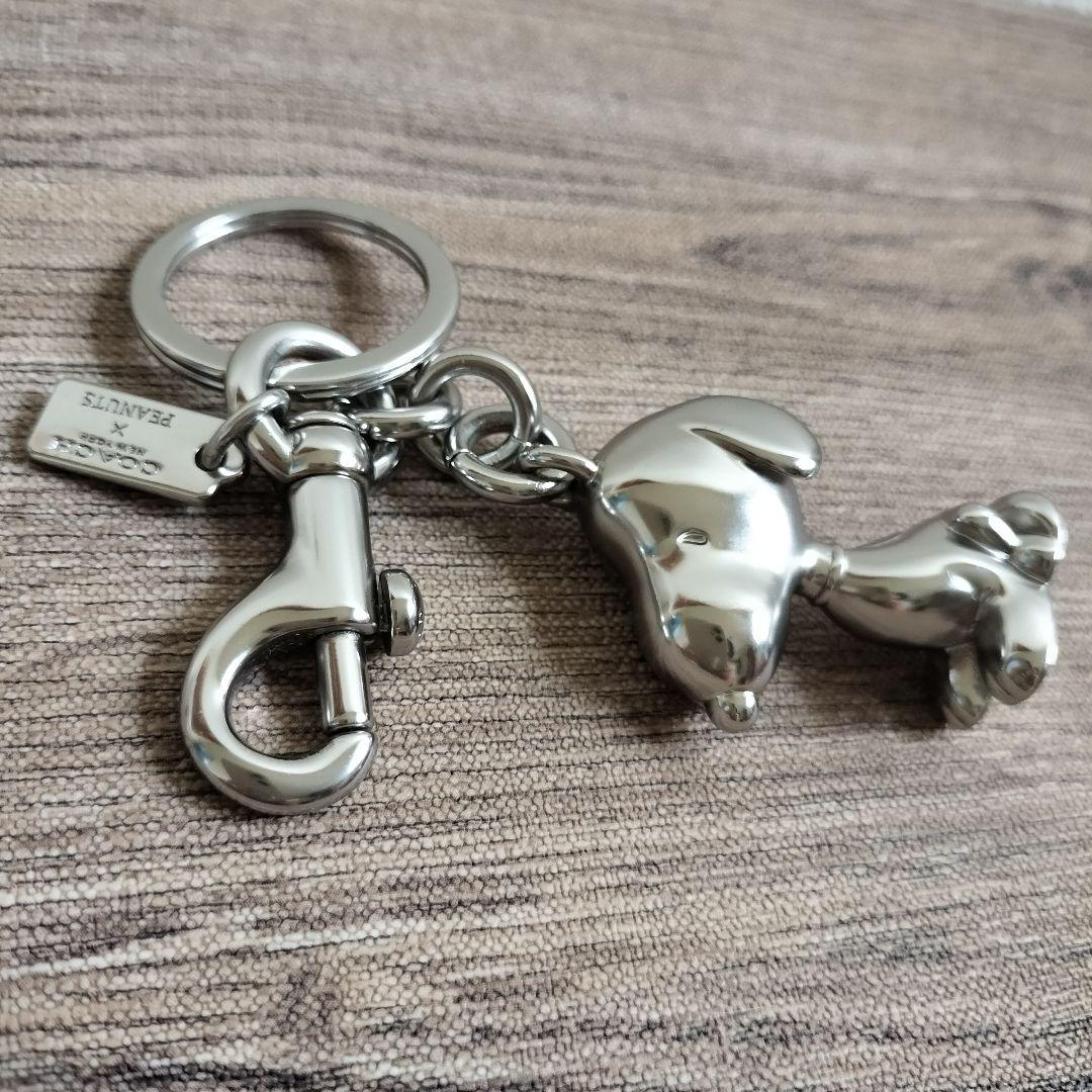 希少✨ COACH × PEANUTS スヌーピー キーホルダー バッグチェーン