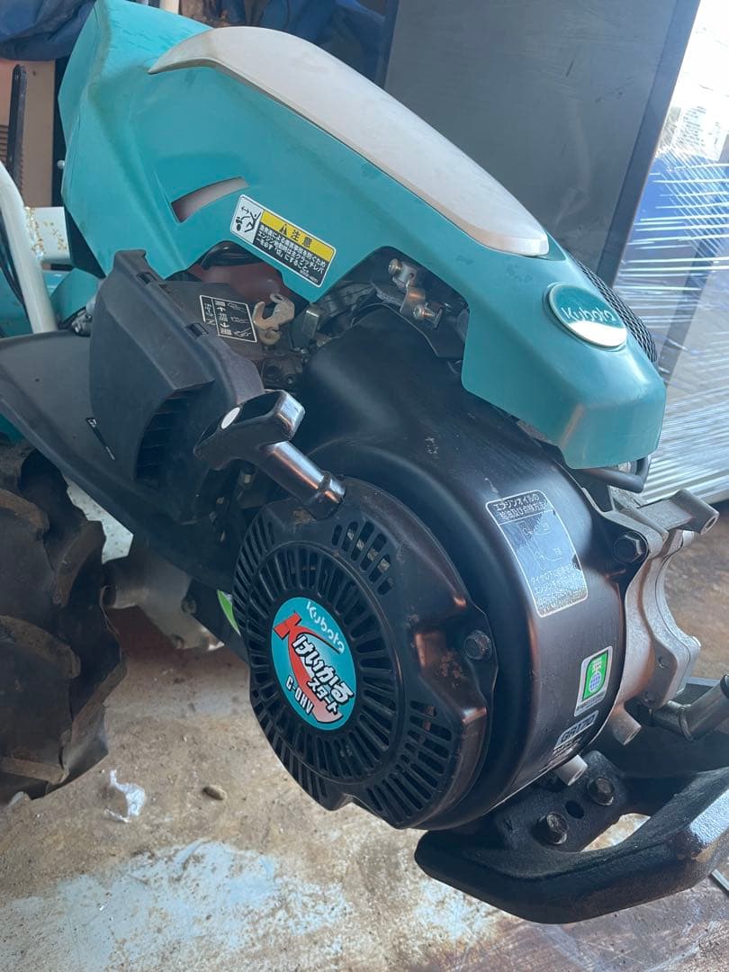 クボタ　管理機　耕運機　TRS60