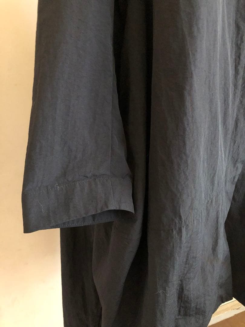 美品　m-mefu 芽風　ビッグカラーナイロンコクーンコート　ブラック　40