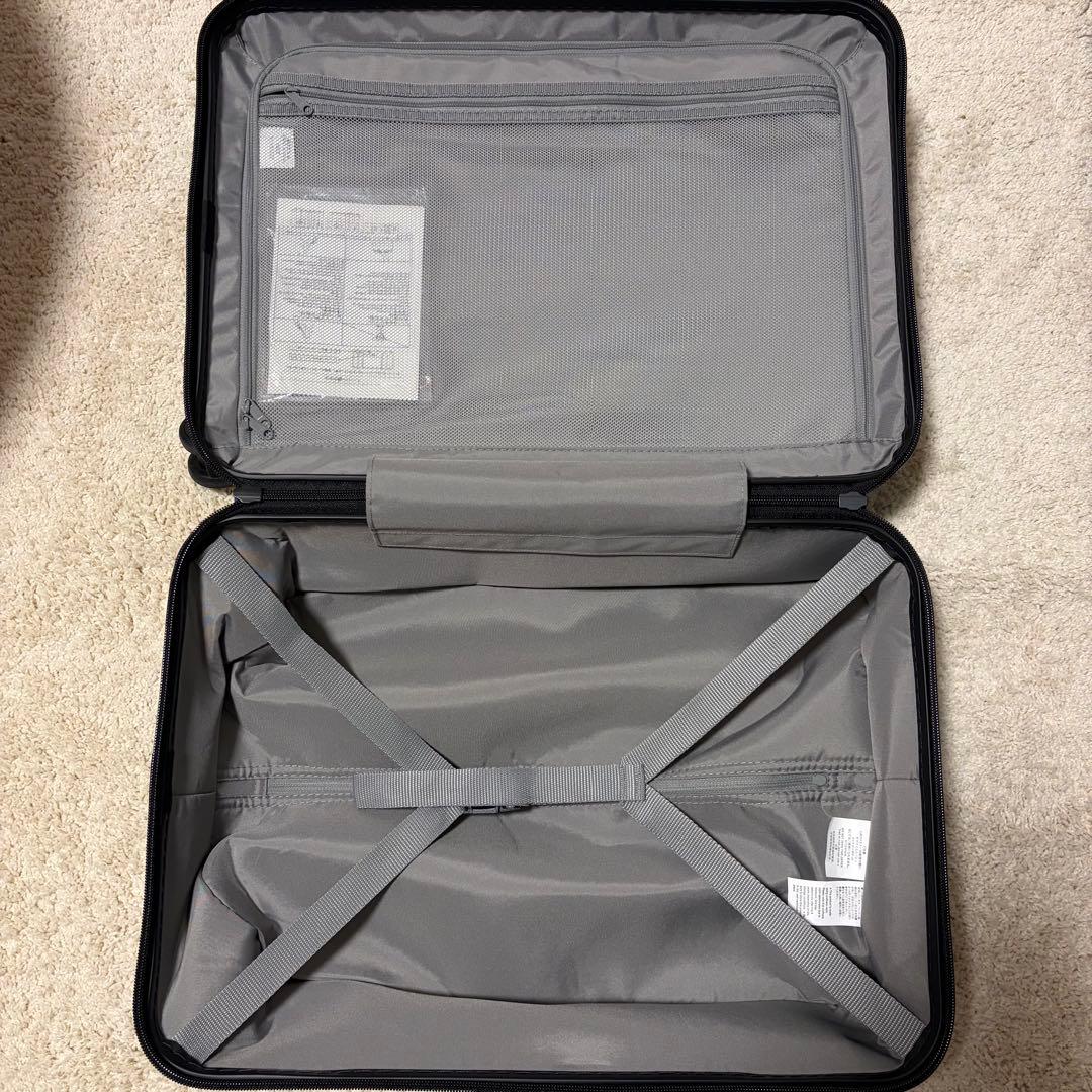 未使用に近い　無印　キャリー　ブラック　36L